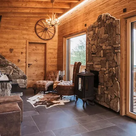 Chalet Romantikchalet Fuchsbau Mit Eigenen Wellnessbereich, Komfort Und Viel Ruhe In Der