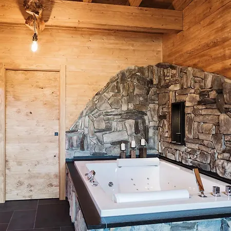 木屋 Romantikchalet Fuchsbau Mit Eigenen Wellnessbereich, Komfort Und Viel Ruhe In Der *