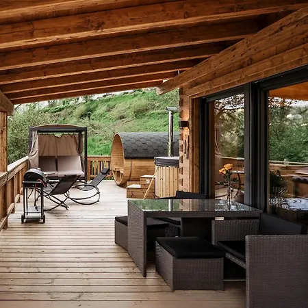 Romantikchalet Fuchsbau Mit Eigenen Wellnessbereich, Komfort Und Viel Ruhe In Der