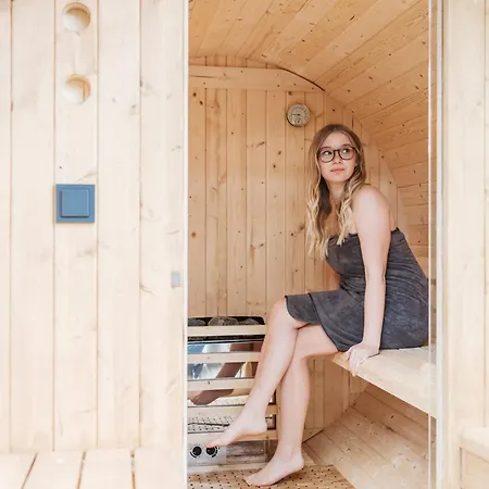 Romantikchalet Fuchsbau Mit Eigenen Wellnessbereich, Komfort Und Viel Ruhe In Der * Vorra